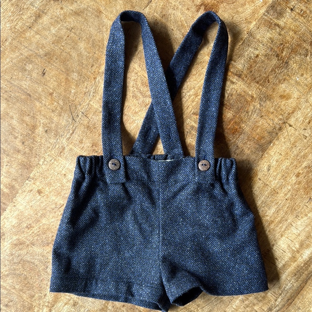 Tweed Wool Baby Shorts with Suspenders || White Dandelion